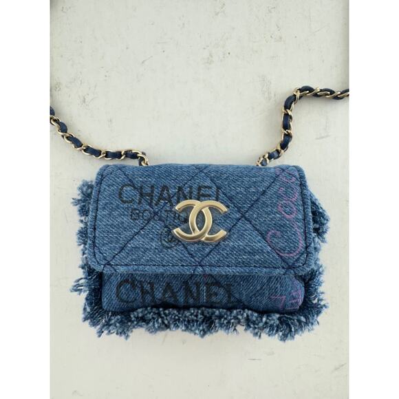 Chanel 22P Blue Denim Graffiti Black Pink CC Logo Frayed Credit Card Belt Bag - Picture 5 of 16